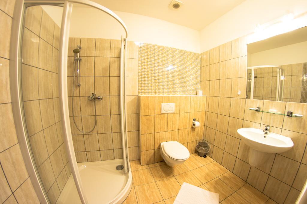 Wellness Hotel Hukvaldy Polopenze A Wellness V Cene Příbor Buitenkant foto
