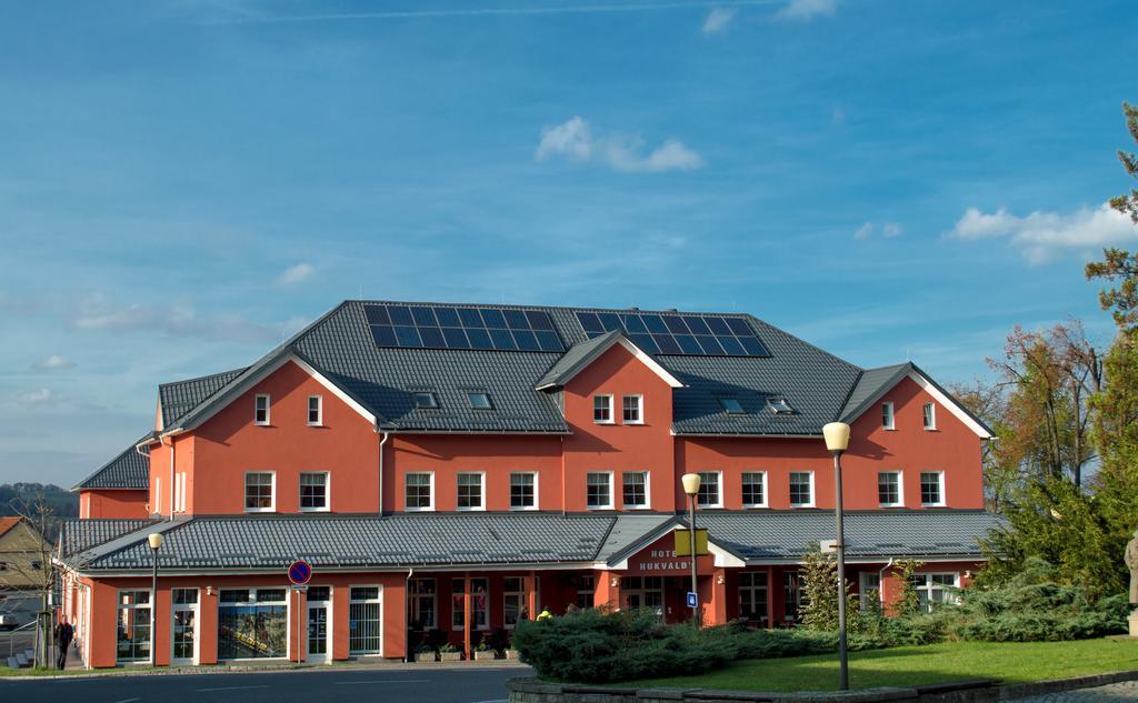 Wellness Hotel Hukvaldy Polopenze A Wellness V Cene Příbor Buitenkant foto